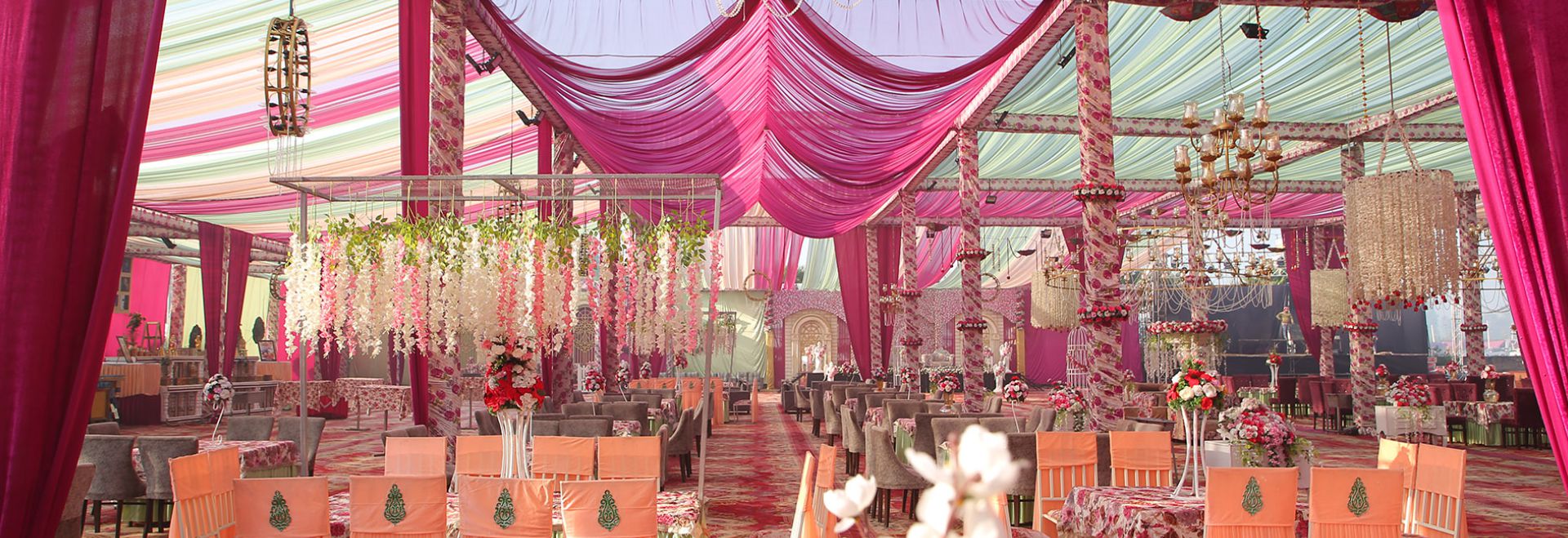 Benefits of Hiring Wedding Décor Instead of Buying