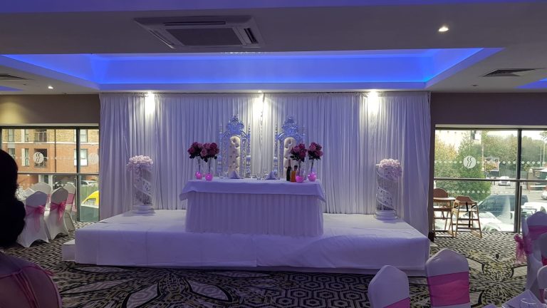 Head Table 2